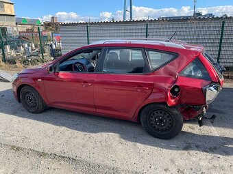 Kia Ceed 2012 85kw 1.6 dizel AO combi - 6