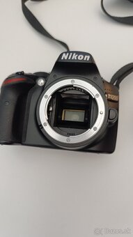 Nikon D3200 + 18-55mm kit lens - 6