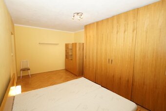 Priestranny 2i byt s umývačkou riadu, TV a wifi - Centrum - 6