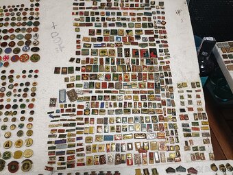 Predám rôzne odznaky 3000+ kus - 6