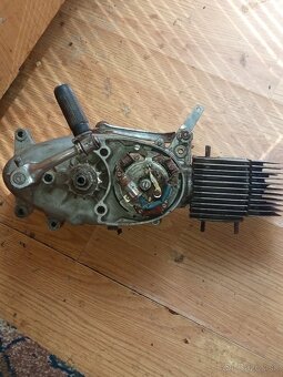 Motor Jawa 20,21 - 6