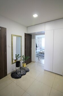 IMG real - Predám moderný 3i byt v širšom centre Žiar n - 6