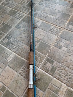 Predam 2x udice,tasku,kufrik - 6
