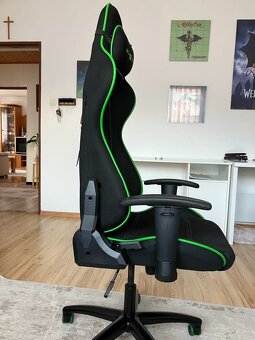 Na predaj: Herná stolička Apex Racer – čierno-zelená - 6