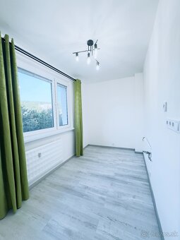 Kompletne zrekonštruovaný priestranný 2i byt - TOP lokalita - 6