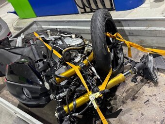 Yamaha  YZF r125 - 6