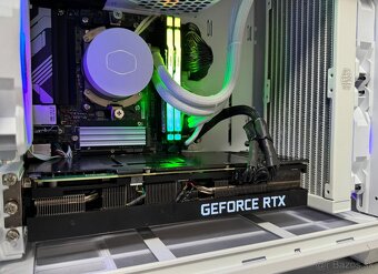 Ryzen 7 7700X\32GB\RTX 3080Ti\SSD\850W Zdroj - 6