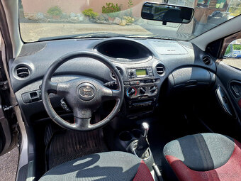 Toyota Yaris 1.0 VVT-i Terra - 6