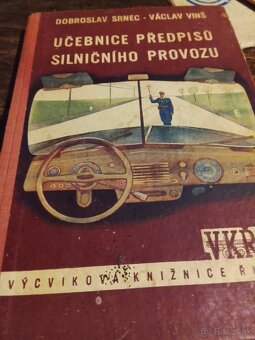 kniha,  brožúra a legitimácia - 6