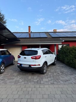 KIA Sportage 2.0 CRDi 4x4 - 6