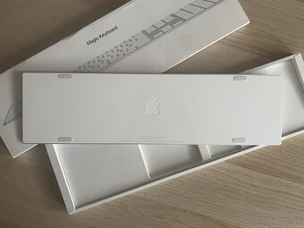 Apple Magic Keyboard s numerickou klávesnicou - 6