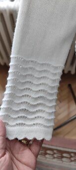 Biely elegantný svetrík veľkosť 140 - 6