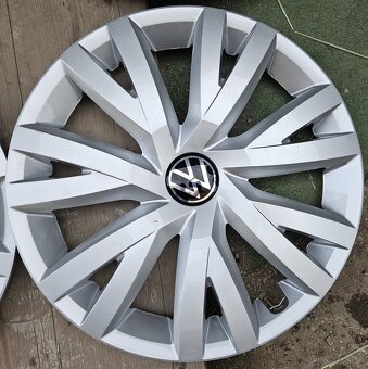 Atraktívne, originálne puklice VW - rozmer R16 - 6