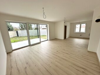 NOVOSTAVBA V ŠTANDARDE 4 izbový rodinný dom 111 m2 213.000 € - 6