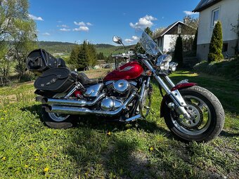 Suzuki VZ800 Marauder - 6