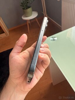 iPhone 15 Pro Max 256GB black titanium + 3x kožené kryty - 6