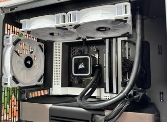 Ryzen 9 9950X3D\32GB\RTX 5080\SSD\1200W Zdroj - 6