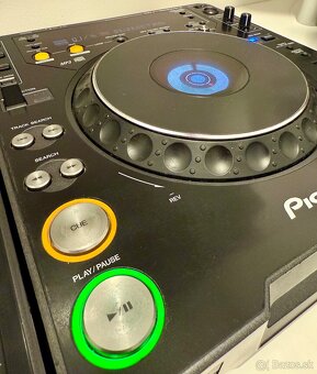 Pioneer CDJ 1000 - 6