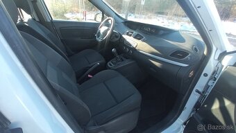 Renault Scénic 1.6 16V - 6