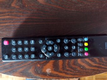 32" Thomson 32HD3306 - 6