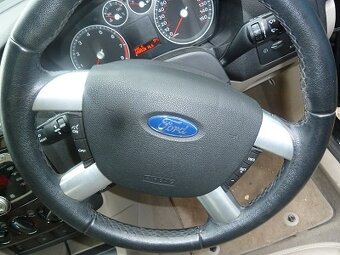 FORD Focus 2 - 6