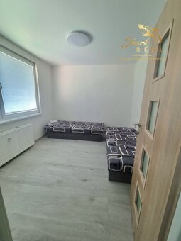Na predaj zrekonštruovaný 3-izbový byt IHNEĎ K NASŤAHOV - 6