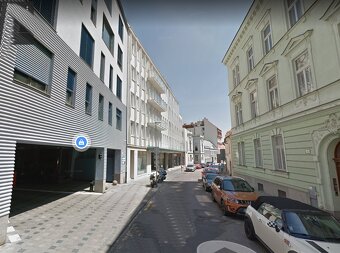 Reprezentatívne kancelárie v centre s parkovaním a terasou,  - 6