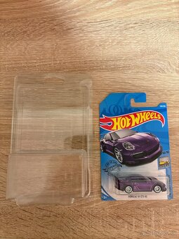 Hot wheels - 6