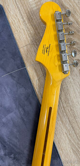 Fender Squier Classic Vibe '60s Jazzmaster IL 3-Tone Sunbur - 6