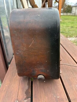 Rádio Tesla 411U - 6