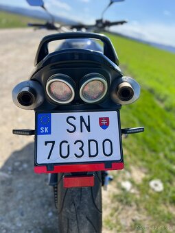 SUZUKI GSR 600 - 6