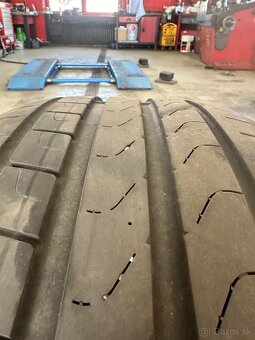 Pirelli 255/40 R20 - 6