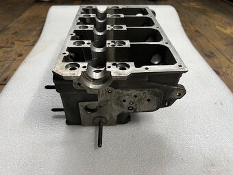 VW ŠKODA AUDI SEAT 1.9TDI 77KW HLAVA MOTORA - 6