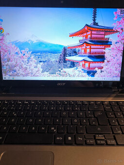 Predám kvalitný nothebook Acer 5750G - 6