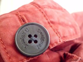 Desigual pánske chino nohavice bordovo červené L-XL - 6