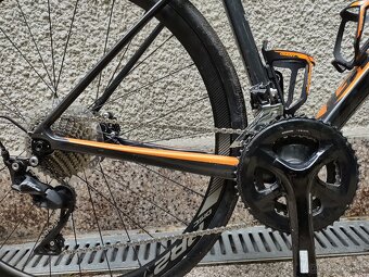 Cestny karbonovy bicykel Giant Defy Advanced 2 - 6