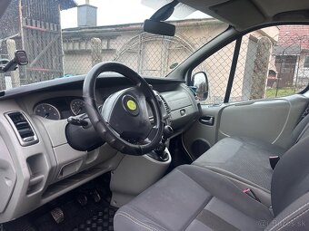 Opel Vivaro - 6