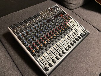Behringer XENYX X 2222 USB - 6