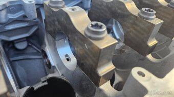 Blok motora Land Rover 2.0 Ingenium DTD - 6