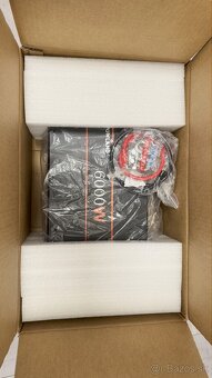 Menič z 24V na 230V čistý sínus 6000W/3000W - 6
