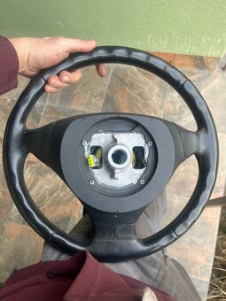 Volant e60/e61 LCI - 6