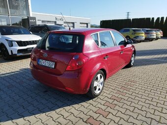 KIA CEED 1,4 2009 - 6