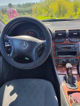 Mercedes Benz C - 6