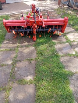 Domáci traktor s náradím - 6
