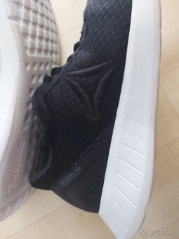 Čierne tenisky Reebok č.40 - 6