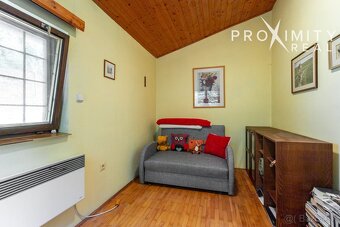 VÝNIMOČNÁ CELOROČNÁ CHATA VO VEĽKEJ LODINE S PANORAMATICKÝM - 6