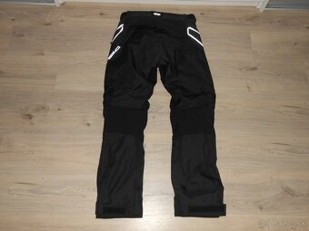 Predam uplne nove damske moto nohavice HELD - 6