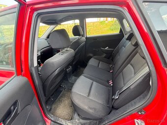Hyundai i30 1.4 benzin 80kw - 6