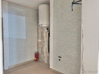 Na prenájom obchodné / nebytové priestory – 125 m², Prievidz - 6
