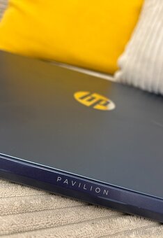 Notebook HP Pavilion 15 (i5/8GB/256+512/W11) - 6